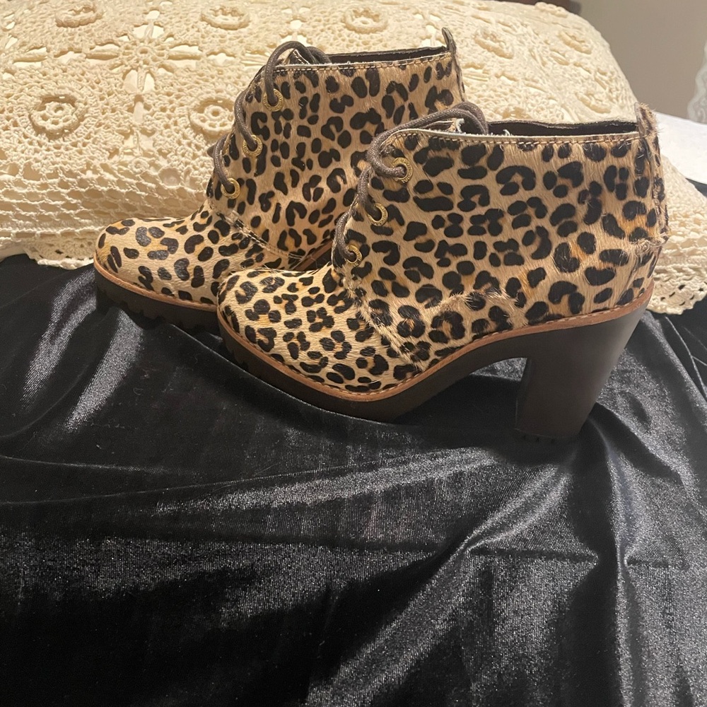 Sperry Leopard Print Heeled Boots
